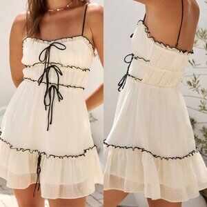 Commense White Sweetheart Flowy Tie-Front Short Mini Dress